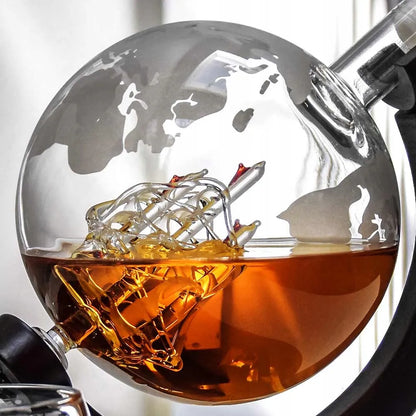 Whisky rinkinys VIP - karafa + akmenukai + stiklinės + žnyplės + padėkliukas