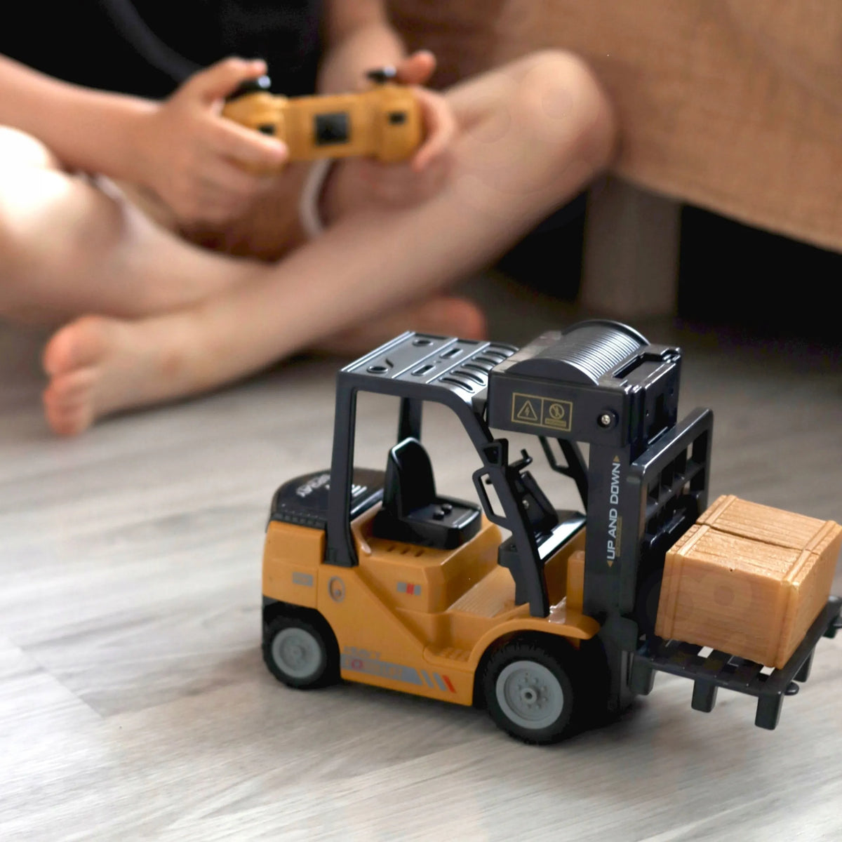 Woopie nuotoliniu būdu valdomas RC šakinis krautuvas, 1:24, 50407