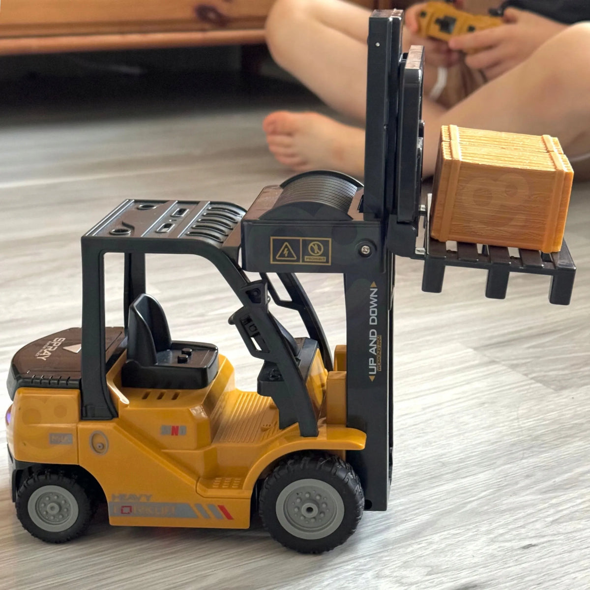 Woopie nuotoliniu būdu valdomas RC šakinis krautuvas, 1:24, 50407