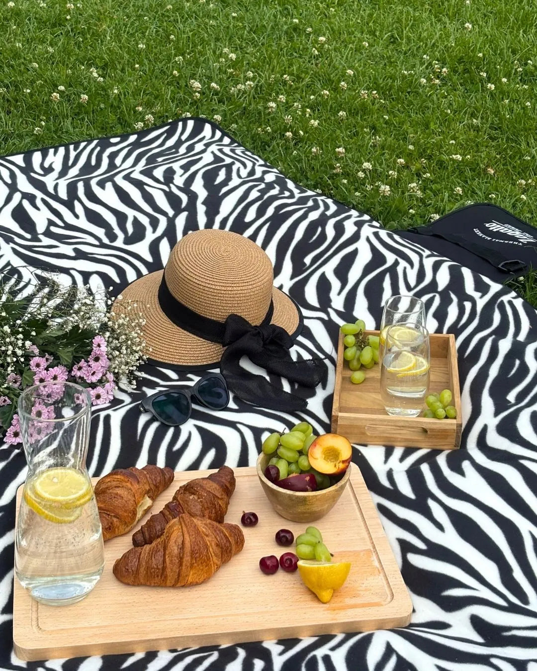 Zagatto iškylų antklodė su izoliacija 200x200 cm, didelė vandeniui atspari paplūdimio paklotė